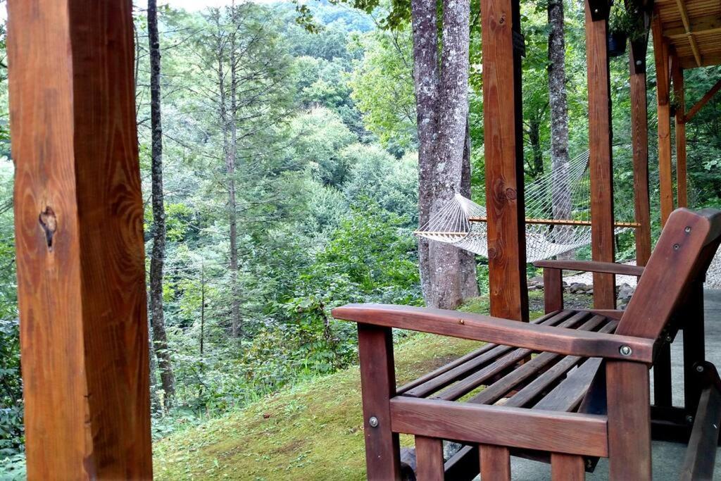 Serene & Cozy - Peaceful View - Fireplace - Creek Villa Fleetwood Exterior foto